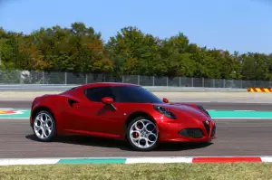 Alfa Romeo 4C - Foto ufficiali - 24