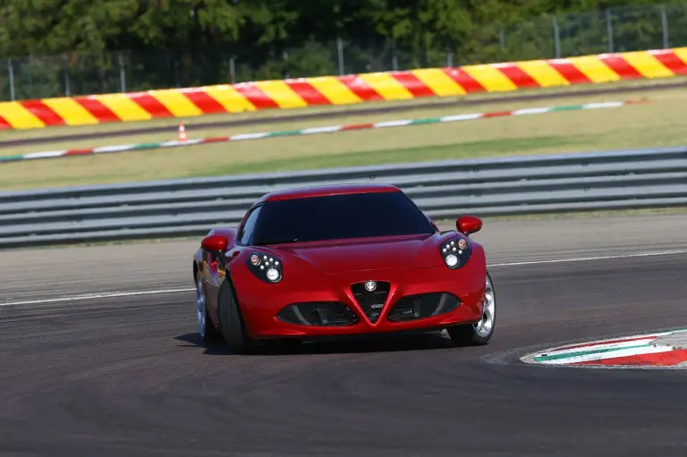 Alfa Romeo 4C - Foto ufficiali - 28