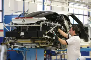 Alfa Romeo 4C - La costruzione - 9