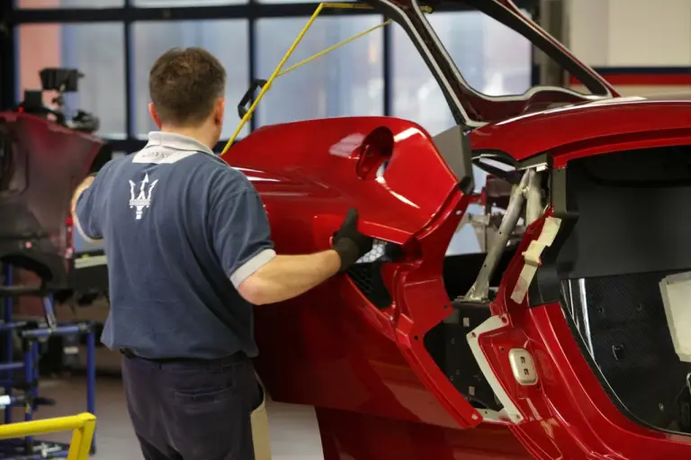 Alfa Romeo 4C - La costruzione - 31