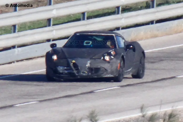 Alfa Romeo 4C - Nuove Foto Spia - 1