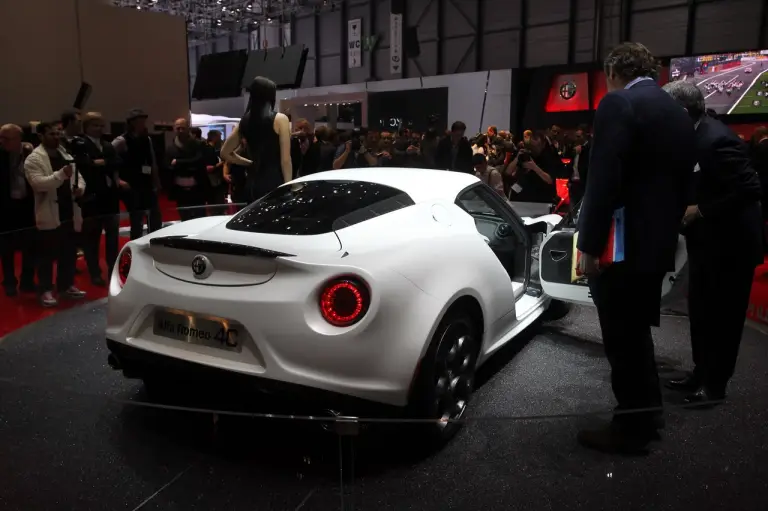 Alfa Romeo 4C - Salone di Ginevra 2013 - 3