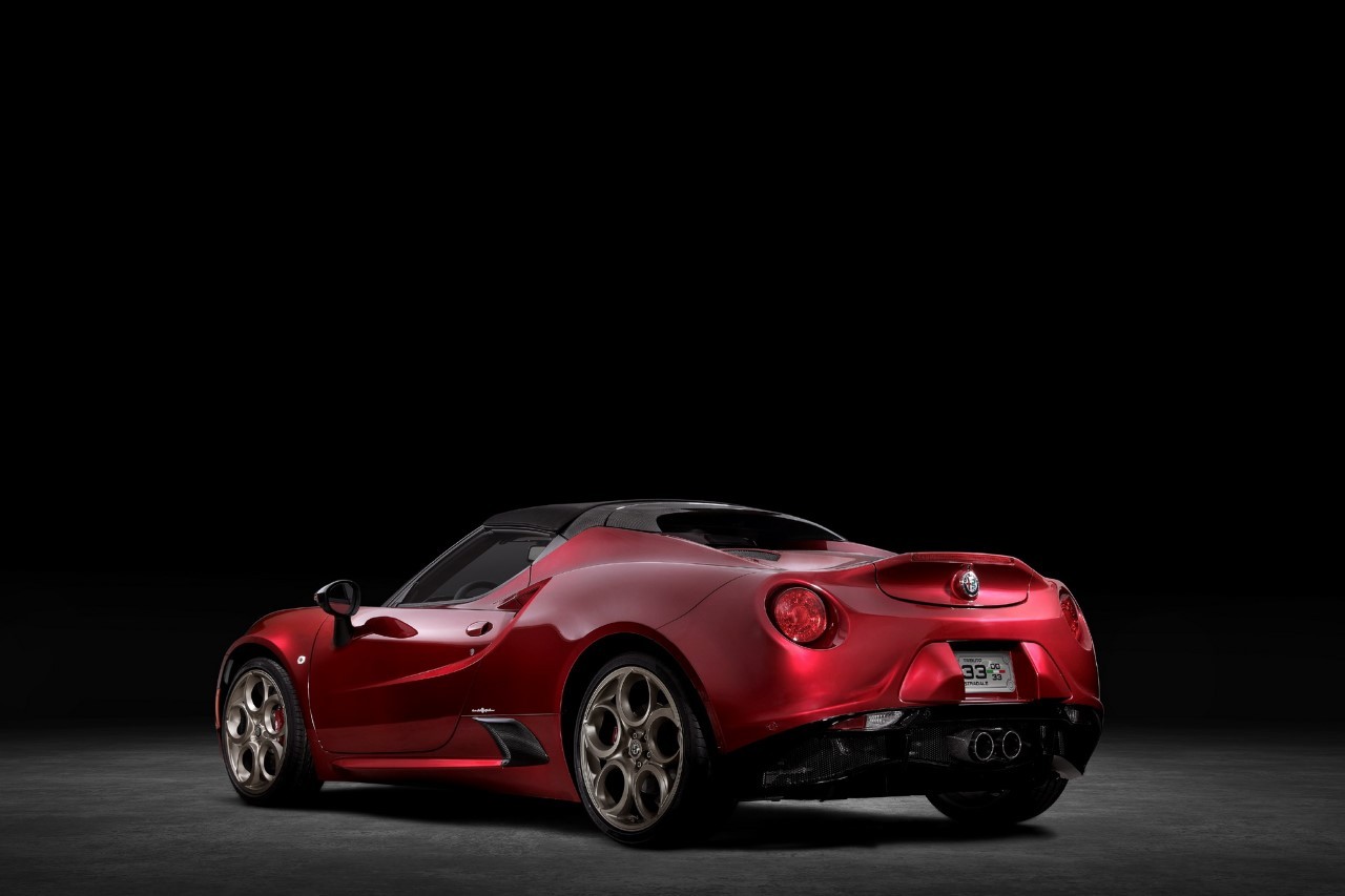 Alfa Romeo 4C Spider 33 Stradale Tributo - Foto ufficiali