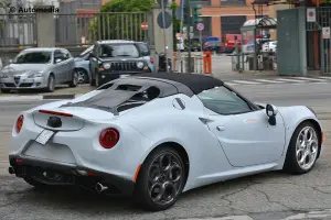 Alfa Romeo 4C Spider - Foto spia 10-06-2014