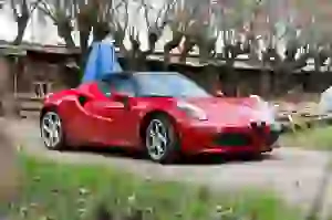 Alfa Romeo 4C Spider - Prova su strada