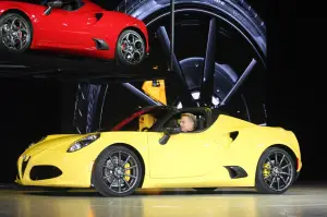 Alfa Romeo 4C Spider - Salone di Detroit 2015 - 9