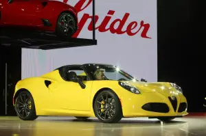 Alfa Romeo 4C Spider - Salone di Detroit 2015 - 23