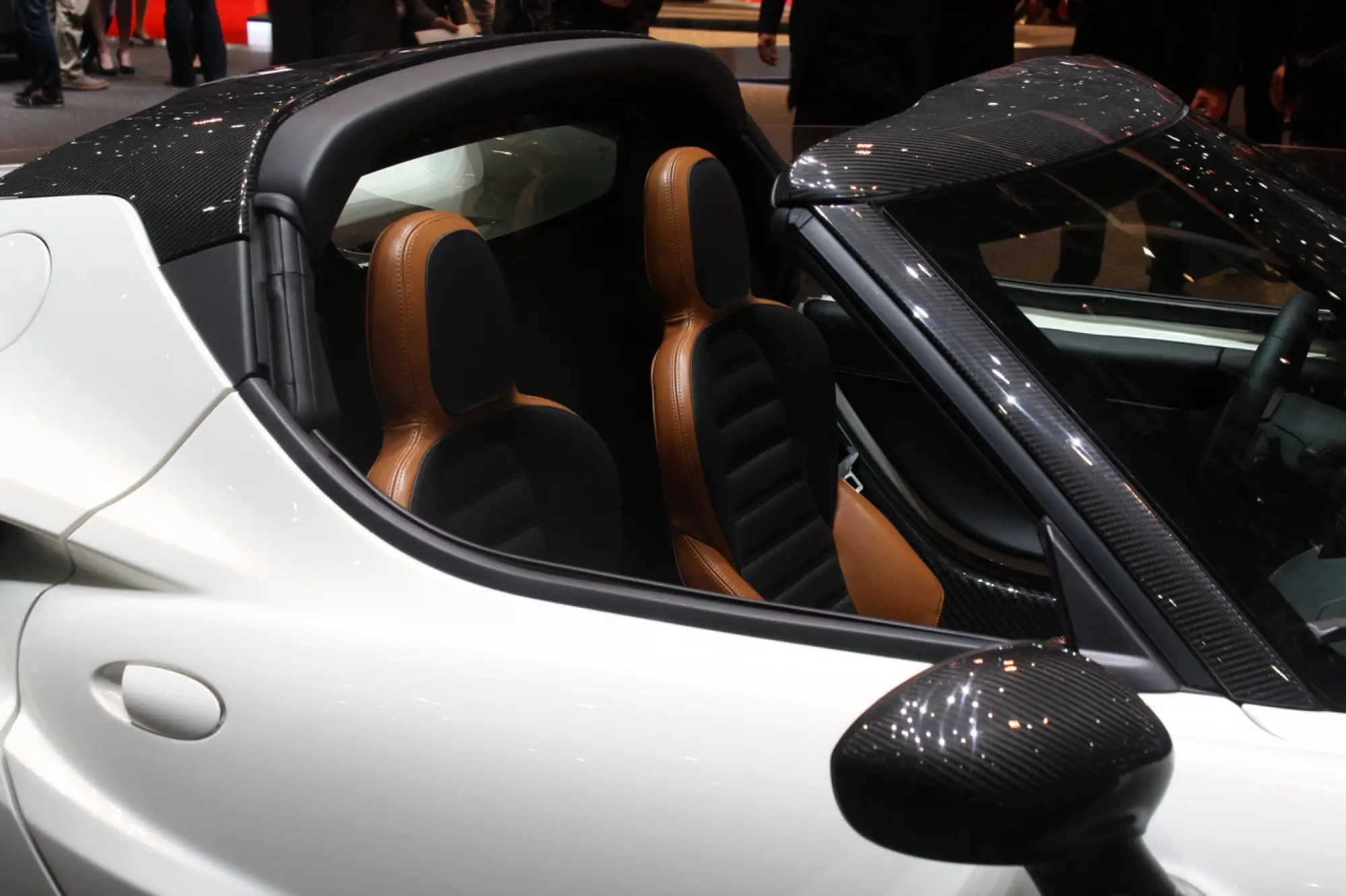 Alfa Romeo 4C Spider - Salone di Ginevra 2014 - 14