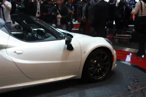 Alfa Romeo 4C Spider - Salone di Ginevra 2014