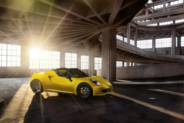 Alfa Romeo 4C Spider   - 6