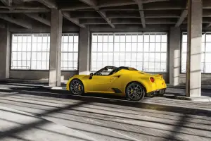 Alfa Romeo 4C Spider   - 8
