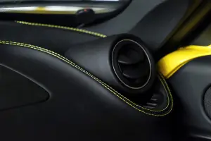 Alfa Romeo 4C Spider   - 13