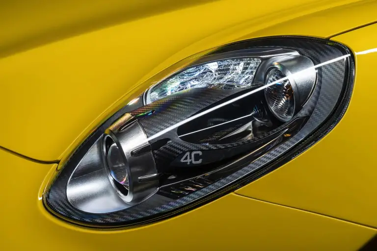 Alfa Romeo 4C Spider   - 40
