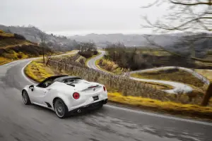 Alfa Romeo 4C Spider   - 57