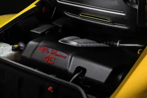 Alfa Romeo 4C Spider   - 58