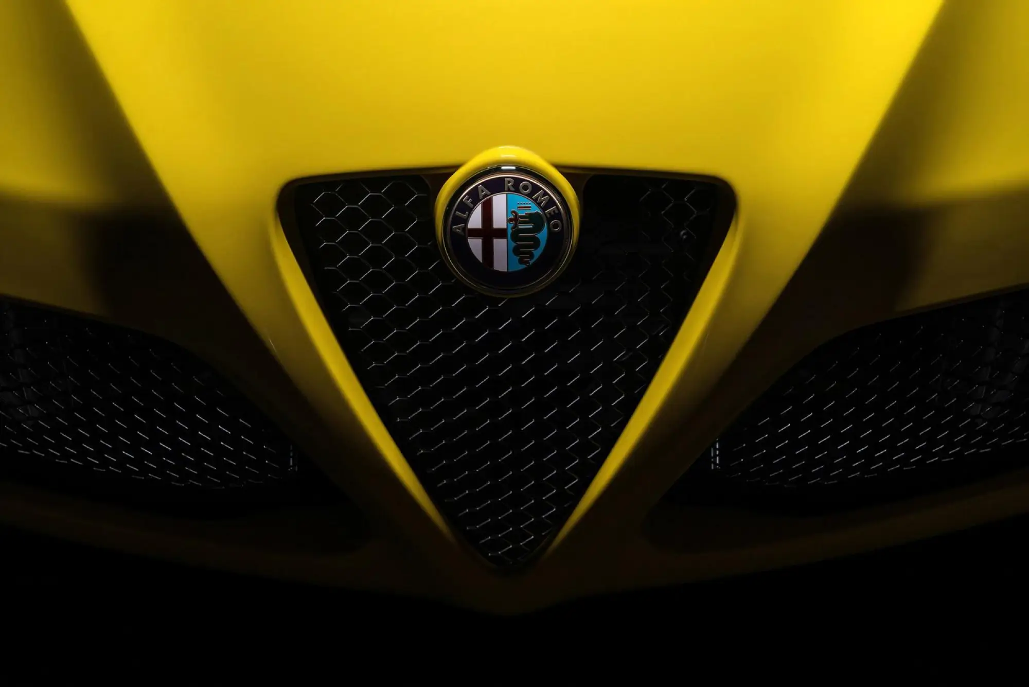 Alfa Romeo 4C Spider   - 63