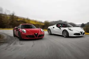 Alfa Romeo 4C Spider   - 68
