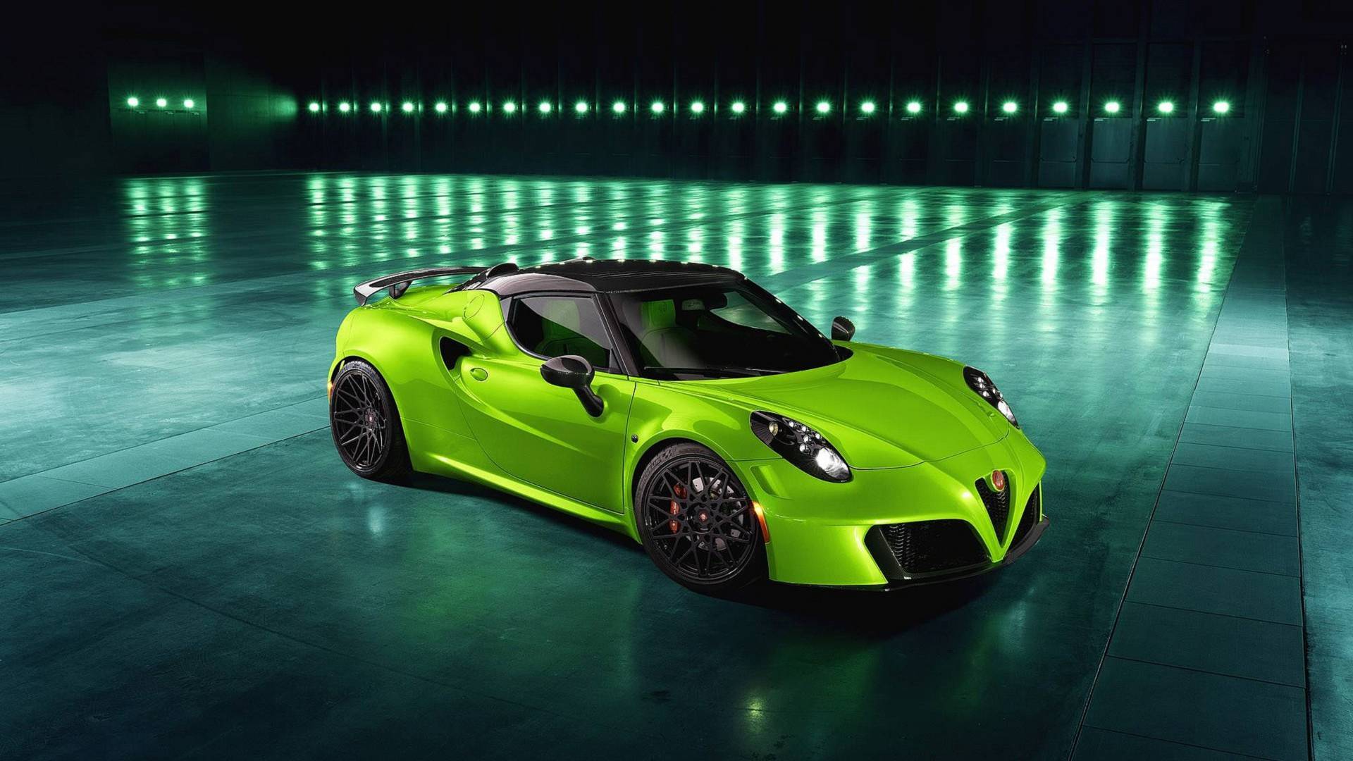 Alfa Romeo 4C verde by Pogea Racing