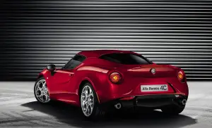 Alfa Romeo 4C - 4