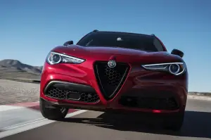 Alfa Romeo Giulia e Stelvio Nero Edizione