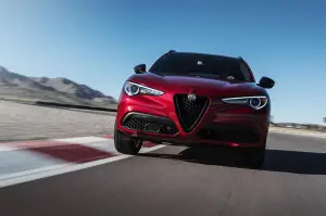 Alfa Romeo Giulia e Stelvio Nero Edizione