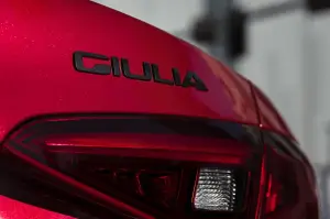 Alfa Romeo Giulia e Stelvio Nero Edizione - 9