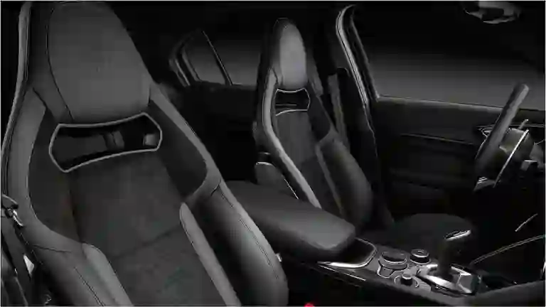 Alfa Romeo Giulia e Stelvio Quadrifoglio MY2020 - 22