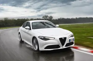 Alfa Romeo Giulia e Stelvio - tecnica - 61