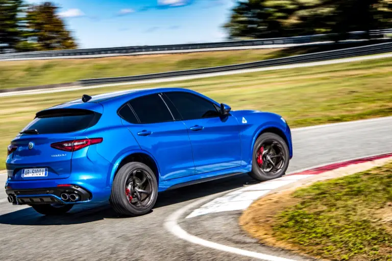 Alfa Romeo Giulia e Stelvio - tecnica - 103