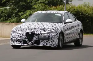 Alfa Romeo Giulia - Foto spia 16-07-2015