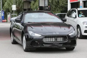 Alfa Romeo Giulia - foto spia (agosto 2014) - 1