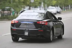 Alfa Romeo Giulia - foto spia (agosto 2014) - 7