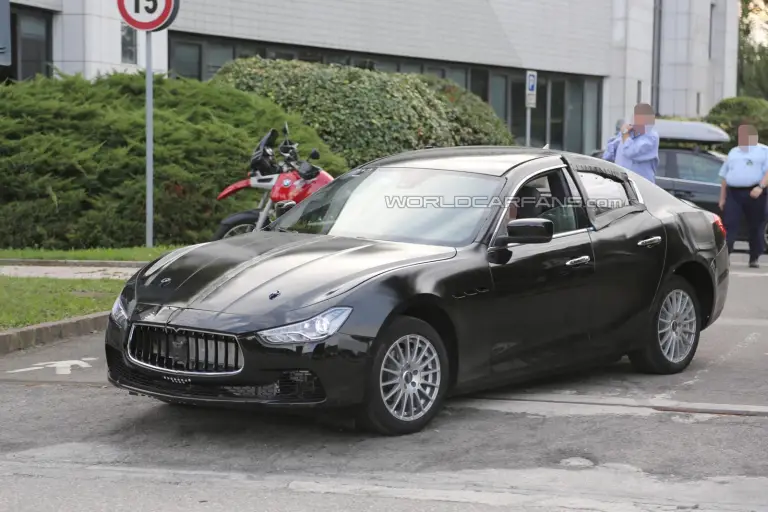 Alfa Romeo Giulia - foto spia (agosto 2014) - 13