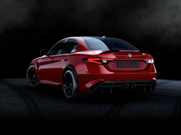 Alfa Romeo Giulia GTA e GTAm - Foto leaked - 2