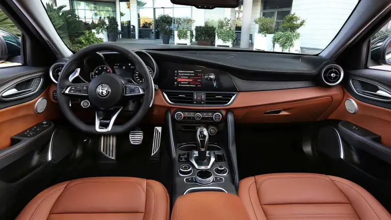Alfa Romeo Giulia MY 2020 - 10
