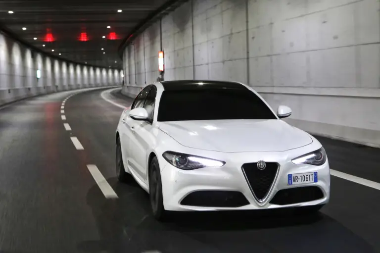 Alfa Romeo Giulia - nuova galleria del modello tradizionale - 12