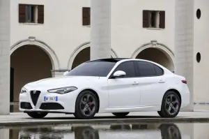 Alfa Romeo Giulia - nuova galleria del modello tradizionale