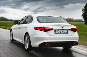 Alfa Romeo Giulia - nuova galleria luglio 2016