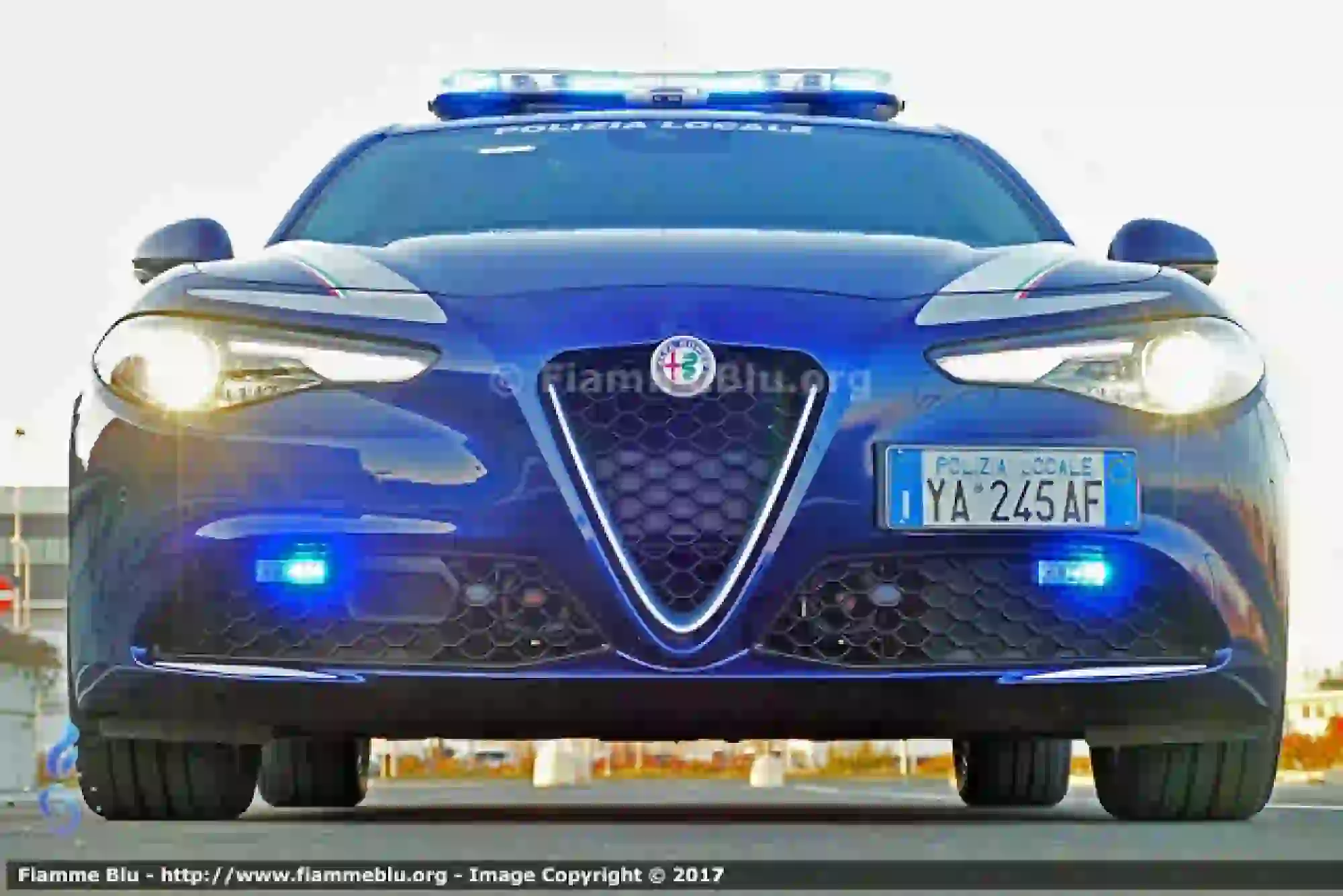 Alfa Romeo Giulia Polizia Locale Bardolino - 3