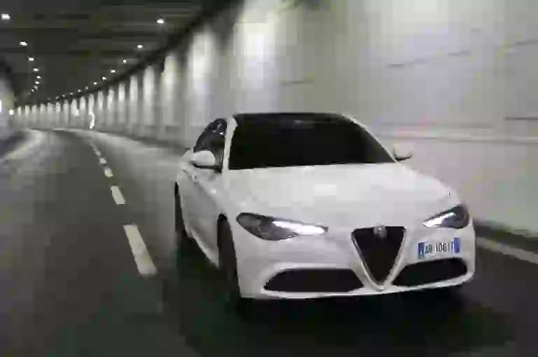 Alfa Romeo Giulia - Primo Contatto - 6