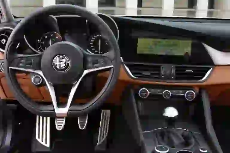 Alfa Romeo Giulia - Primo Contatto - 34