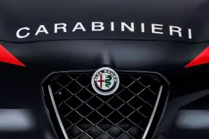 Alfa Romeo Giulia Quadrifoglio Carabinieri - 16