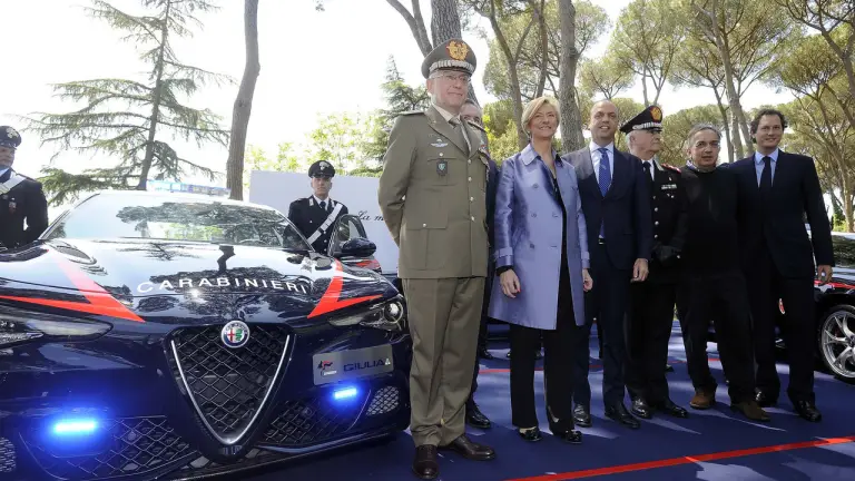 Alfa Romeo Giulia Quadrifoglio Carabinieri - 4