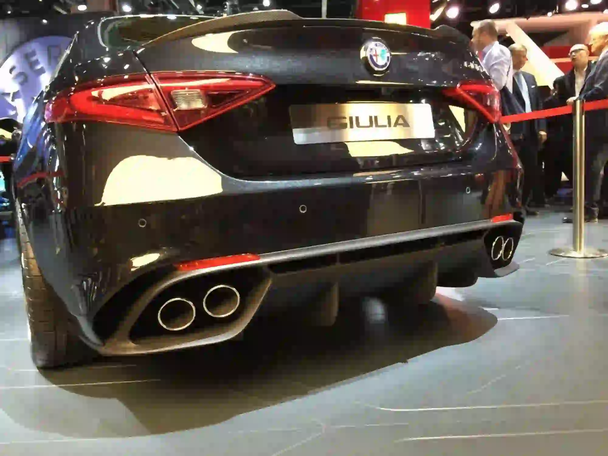 Alfa Romeo Giulia Quadrifoglio - Salone di Francoforte 2015 - 3