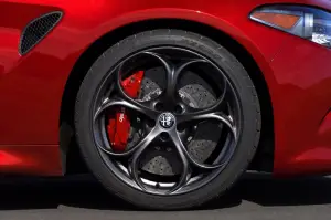 Alfa Romeo Giulia Quadrifoglio - versione per gli Stati Uniti - 18