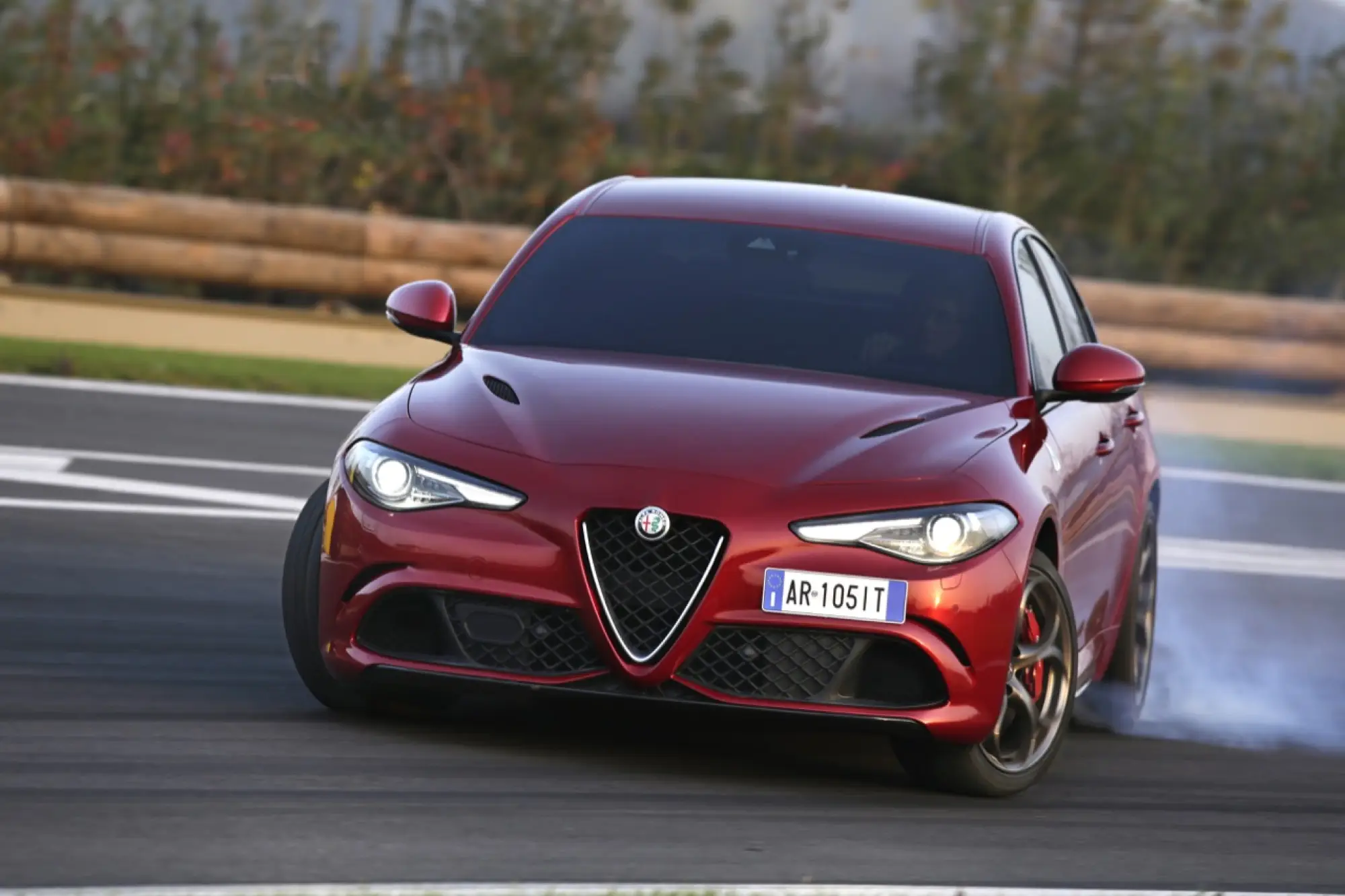 Alfa Romeo Giulia Quadrifoglio - 9