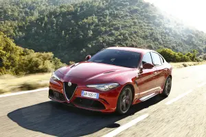 Alfa Romeo Giulia Quadrifoglio - 37