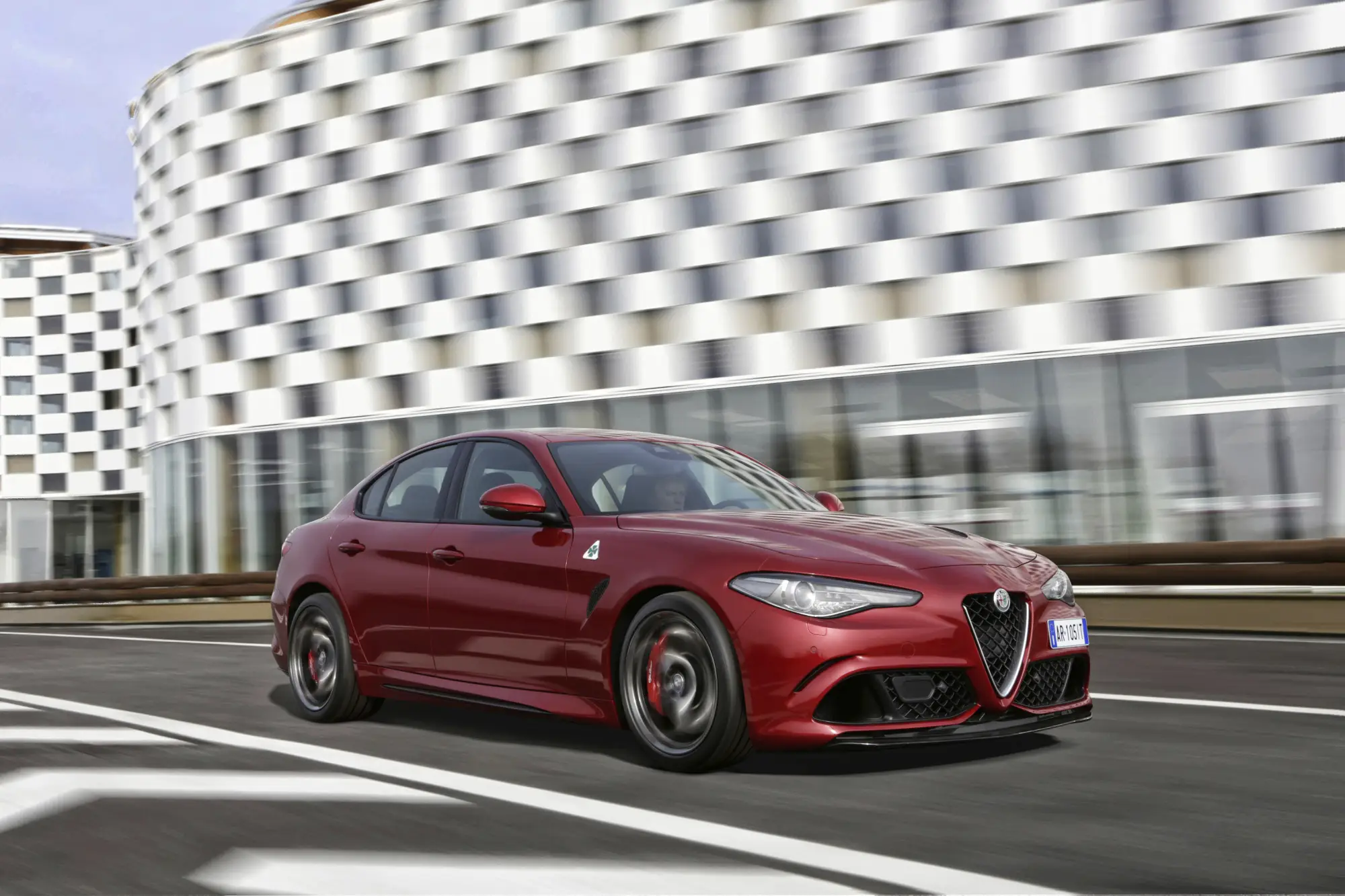 Alfa Romeo Giulia Quadrifoglio - 36