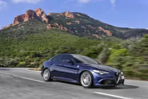 Alfa Romeo Giulia Quadrifoglio - 27