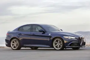 Alfa Romeo Giulia Quadrifoglio - 21